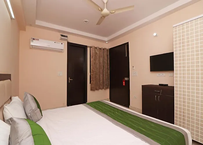 Hotel O Avalon Palace New Delhi